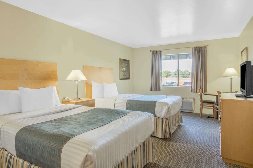 Days Inn By Wyndham Chino Valley Екстер'єр фото
